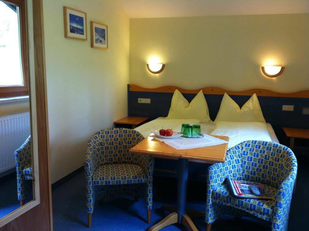 Das Sonnleiten Ski- Und Motorradhotel Bruck Im Zillertal Bruck am Ziller Exterior photo
